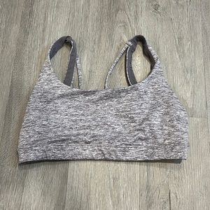 Athleta Bra, size medium. Perfect condition, heathers purple condition.